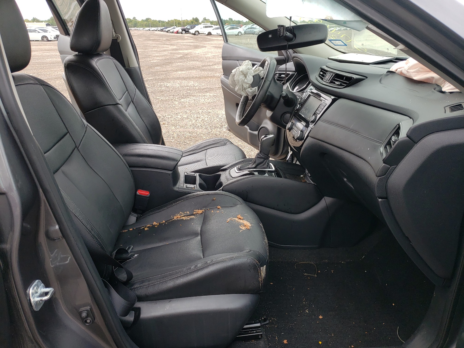 Photo 5 from auction – 2017 NISSAN ROGUE S with VIN 5N1AT2MTXHC823729