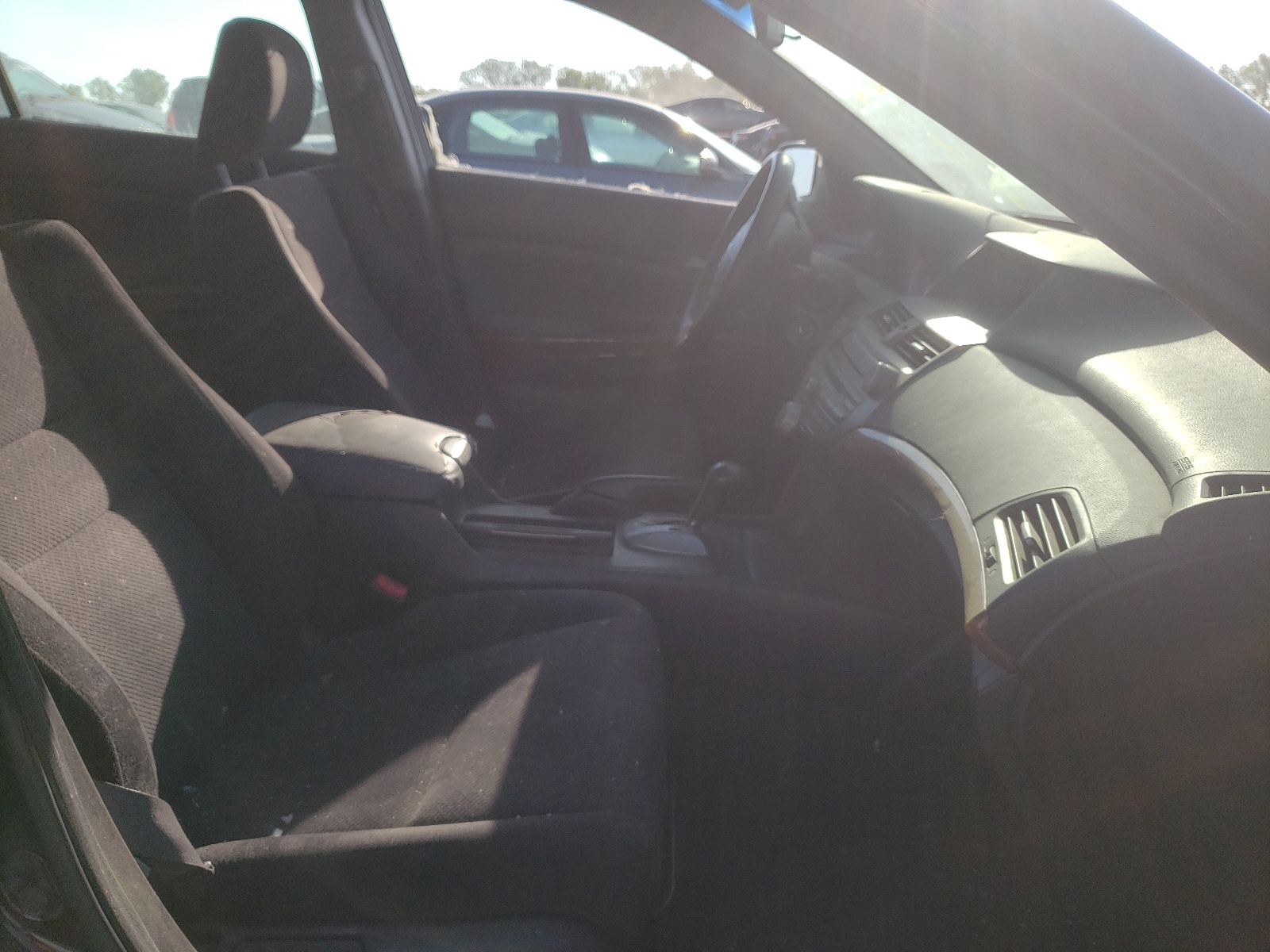 Zdjęcie 5 z aukcji – 2012 HONDA ACCORD EX z VIN 1HGCP2F71CA204587