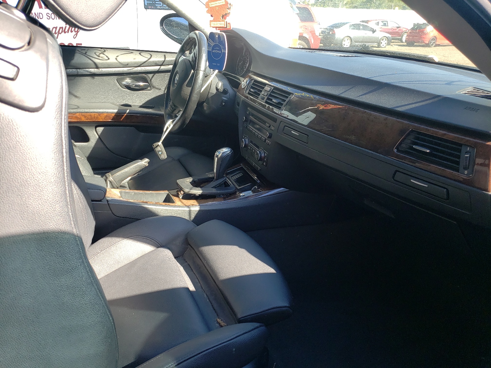 Photo 5 from auction – 2009 BMW 328 XI with VIN WBAWC33579PU84647