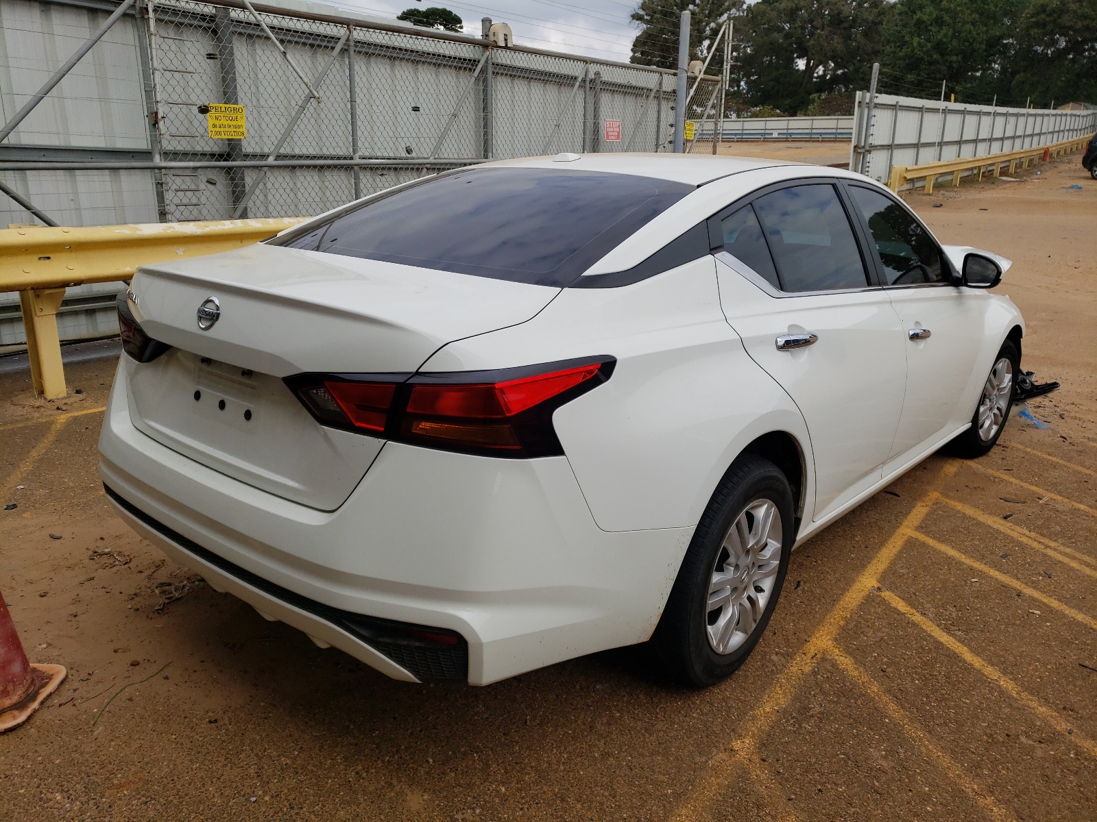 Photo 4 from auction – 2020 NISSAN ALTIMA S with VIN 1N4BL4BV7LC187505