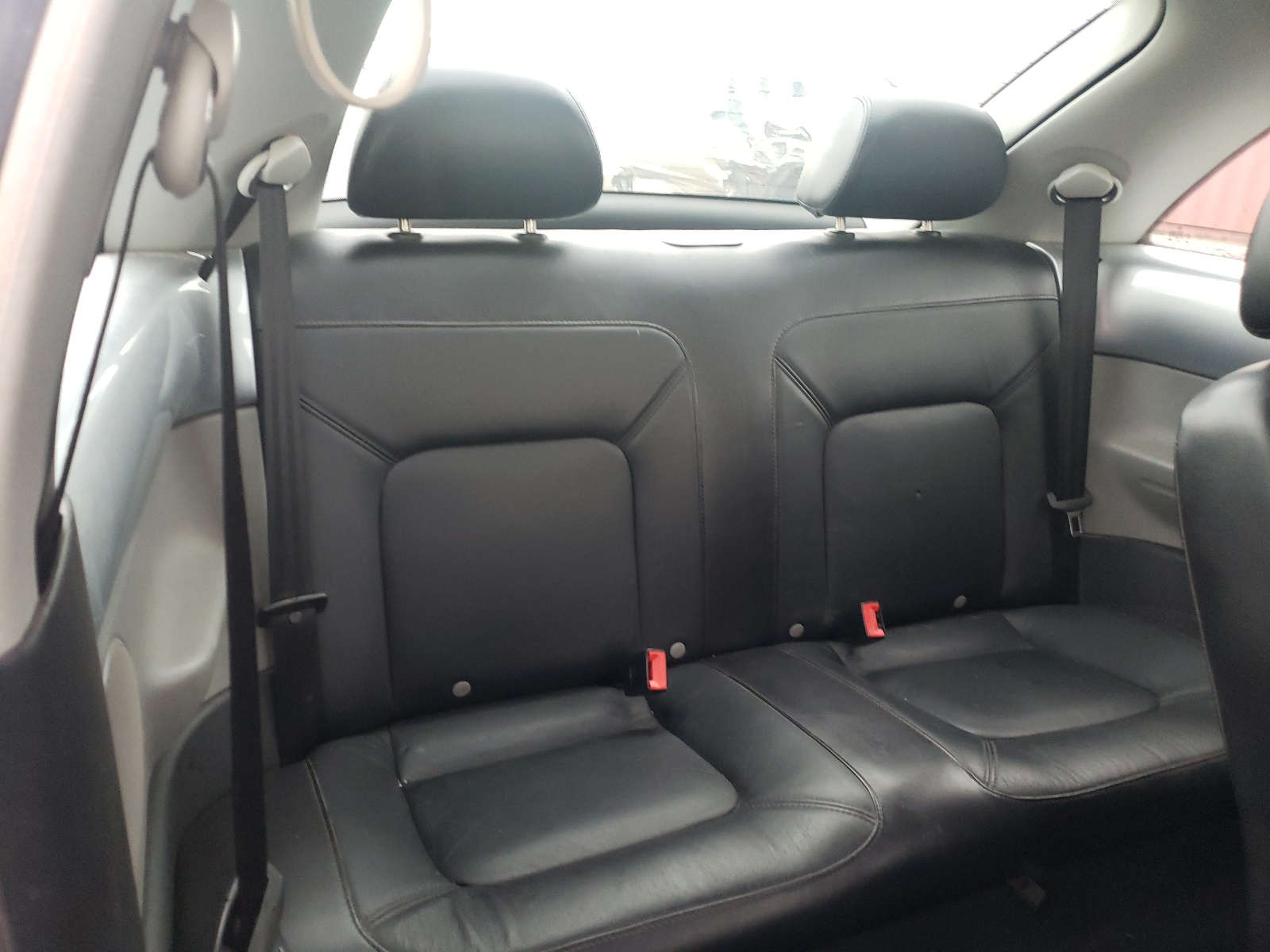 Photo 6 from auction – 2003 VOLKSWAGEN NEW BEETLE with VIN 3VWCK21C03M412316