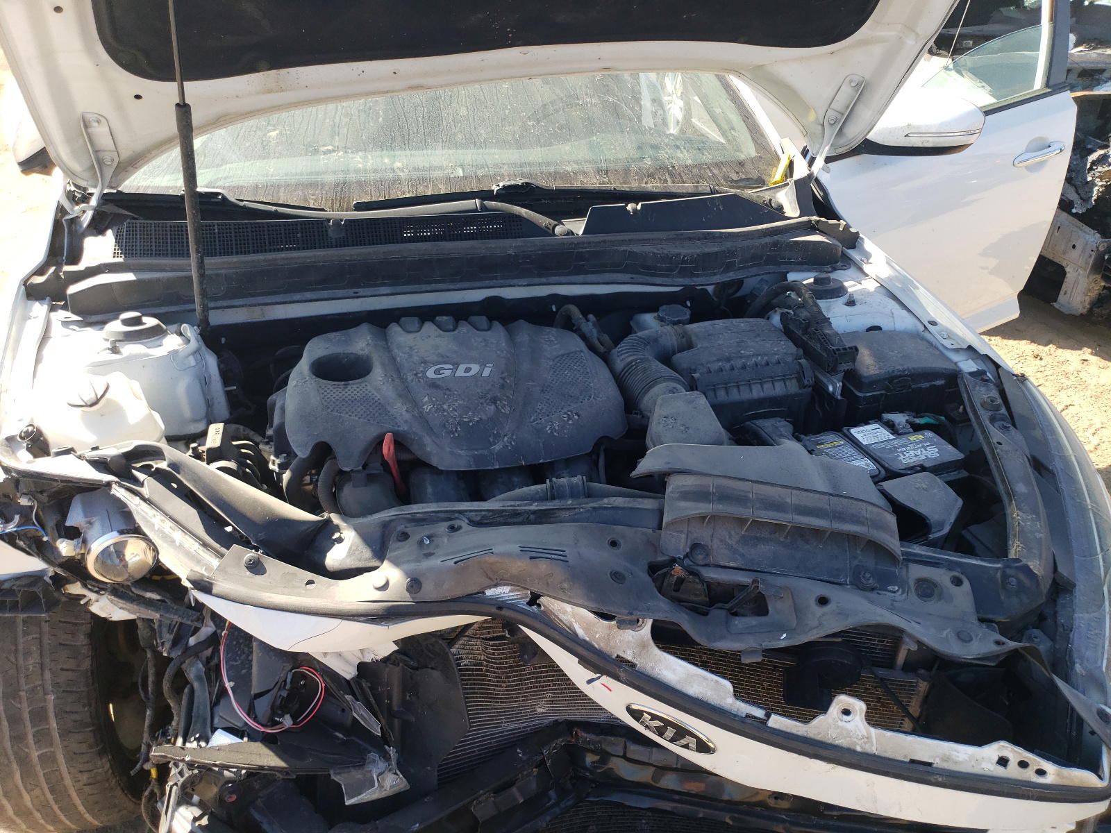 Photo 7 from auction – 2015 KIA OPTIMA with VIN 5XXGN4A77FG361011