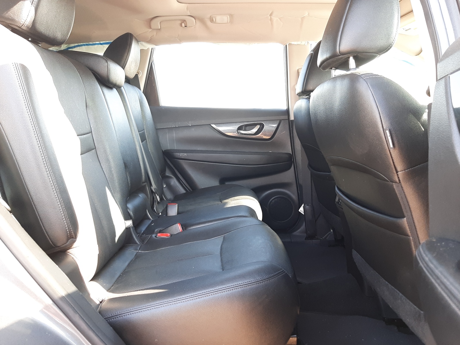 Photo 6 from auction – 2016 NISSAN ROGUE S with VIN 5N1AT2MT1GC831958