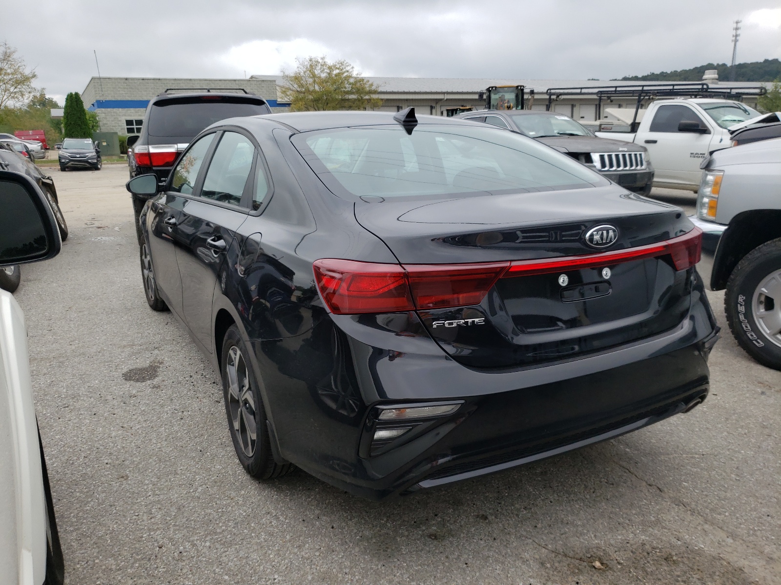 Photo 3 from auction – 2021 KIA FORTE FE with VIN 3KPF24AD7ME401328