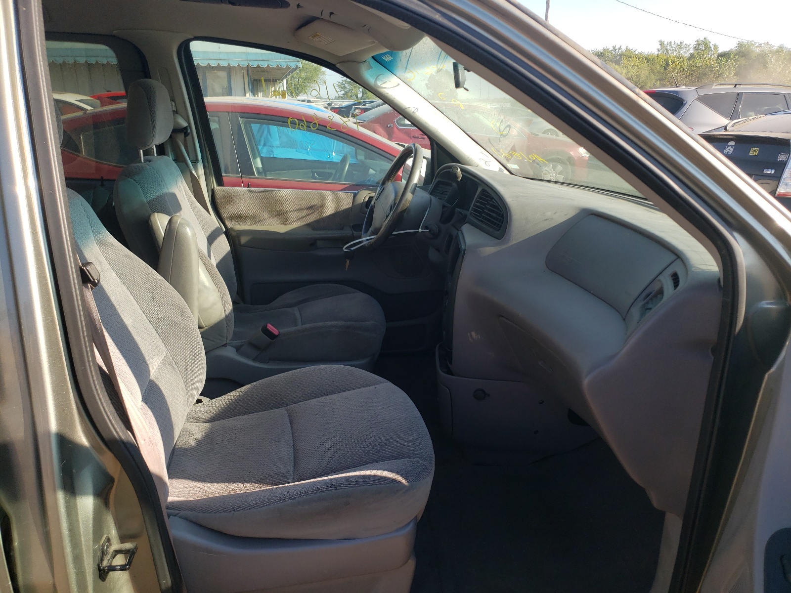 Zdjęcie 5 z aukcji – 2000 FORD WINDSTAR S z VIN 2FMZA5240YBA01821