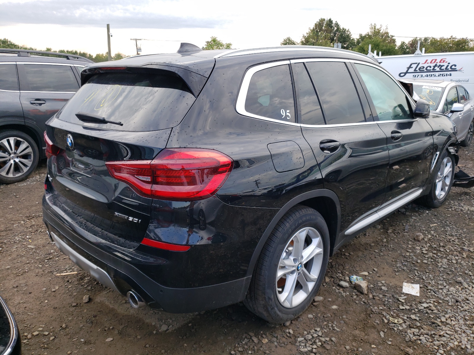 Photo 4 from auction – 2021 BMW X3 XDRIVE3 with VIN 5UXTY5C00M9E32718