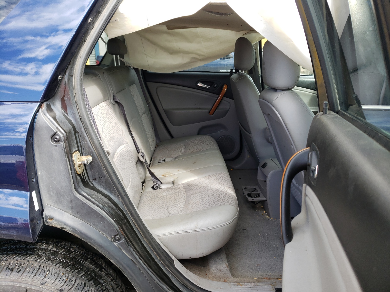 Photo 6 from auction – 2007 SATURN VUE with VIN 5GZCZ63457S879674