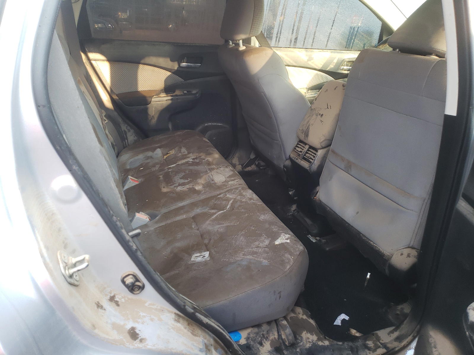 Photo 6 from auction – 2016 HONDA CR-V EX with VIN 2HKRM4H52GH686154