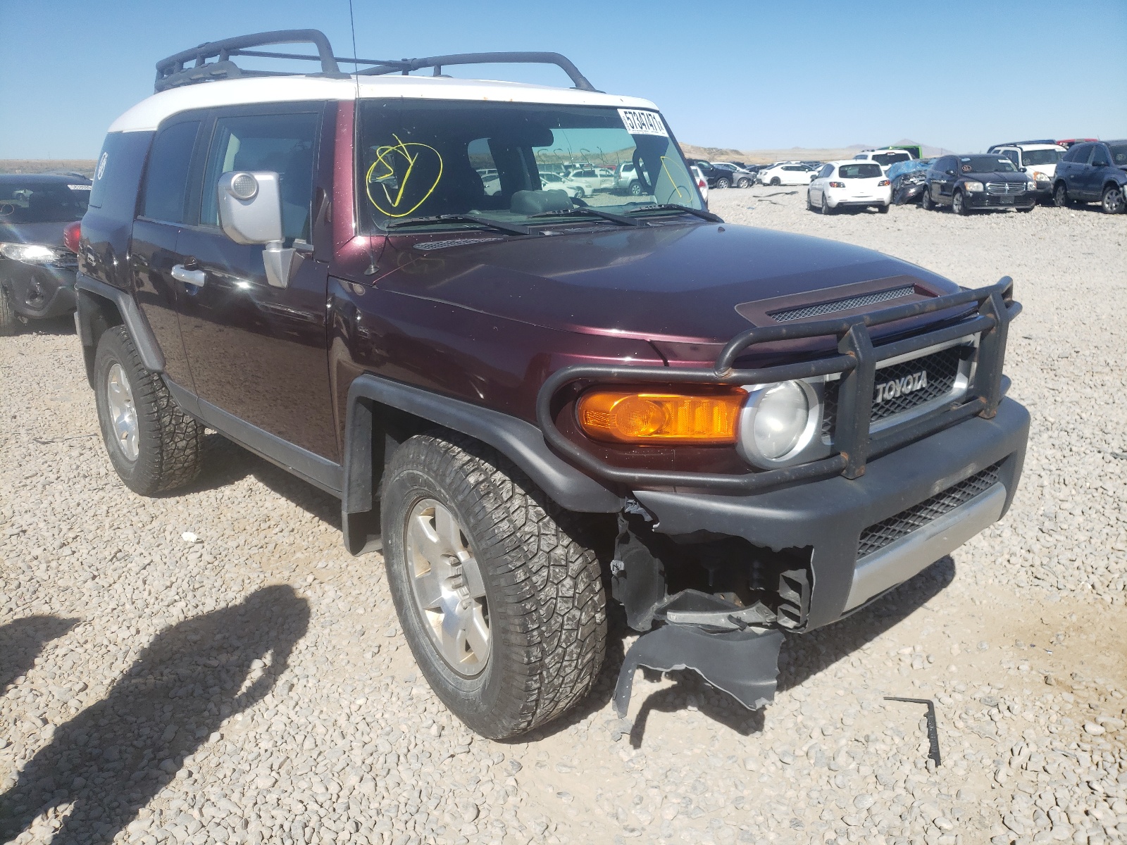 Photo 13 from auction – 2007 TOYOTA FJ CRUISER with VIN JTEBU11F370093799