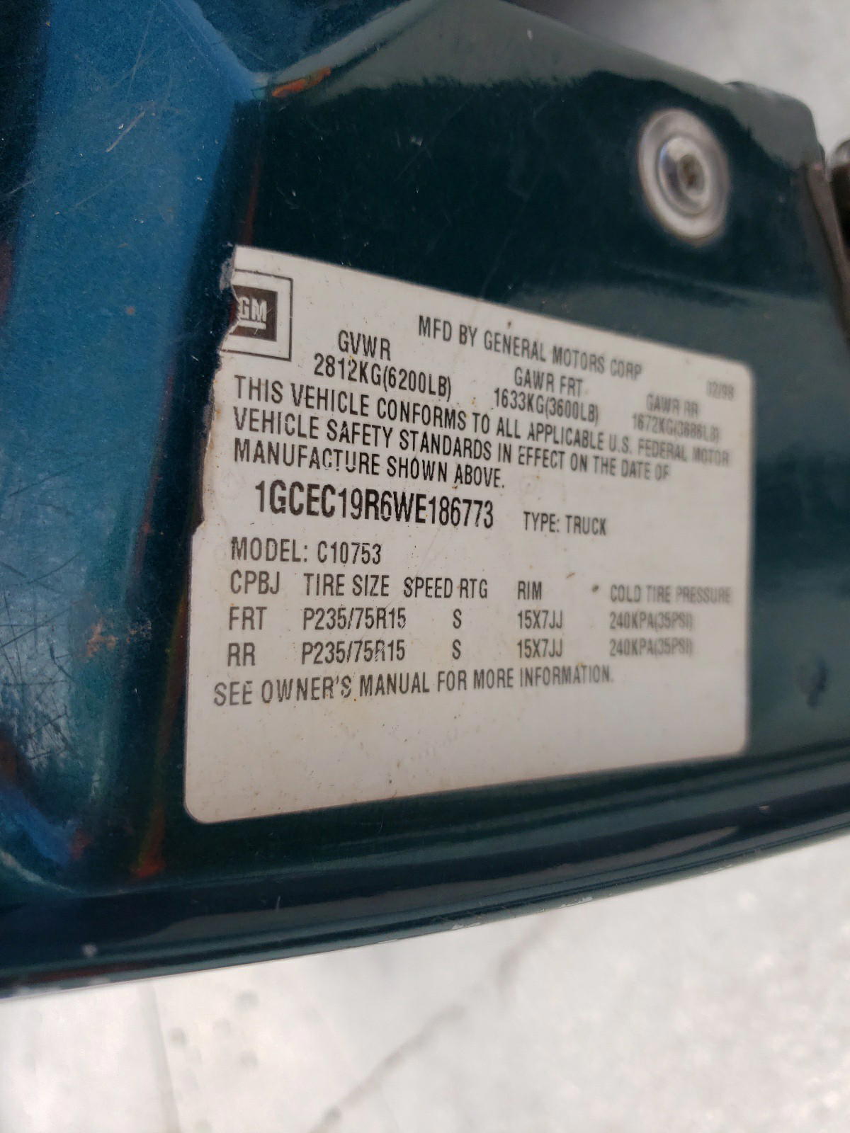 Photo 10 from auction – 1998 CHEVROLET GMT-400 C1 with VIN 1GCEC19R6WE186773
