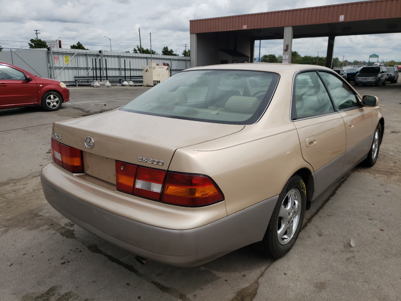 Photo 4 from auction – 1999 LEXUS ES 300 with VIN JT8BF28G9X5052548