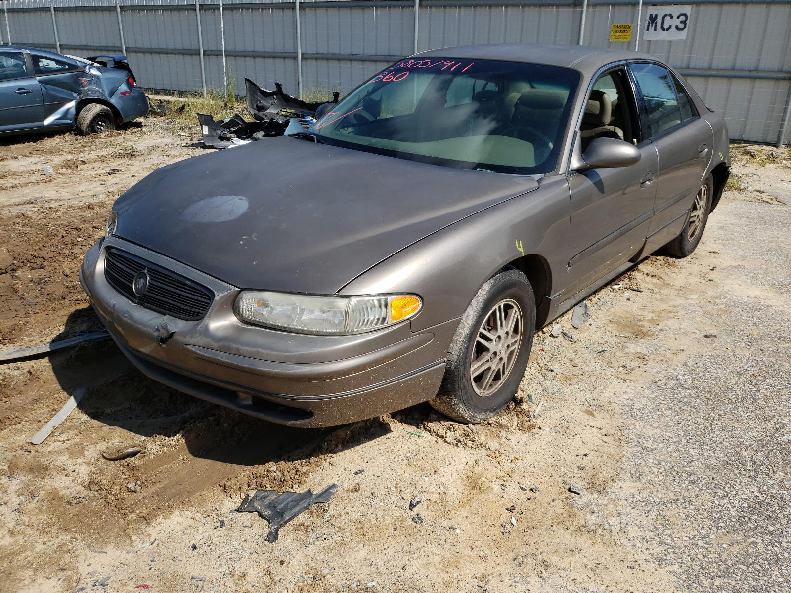 Photo 2 from auction – 2002 BUICK REGAL LS with VIN 2G4WB55K421292217