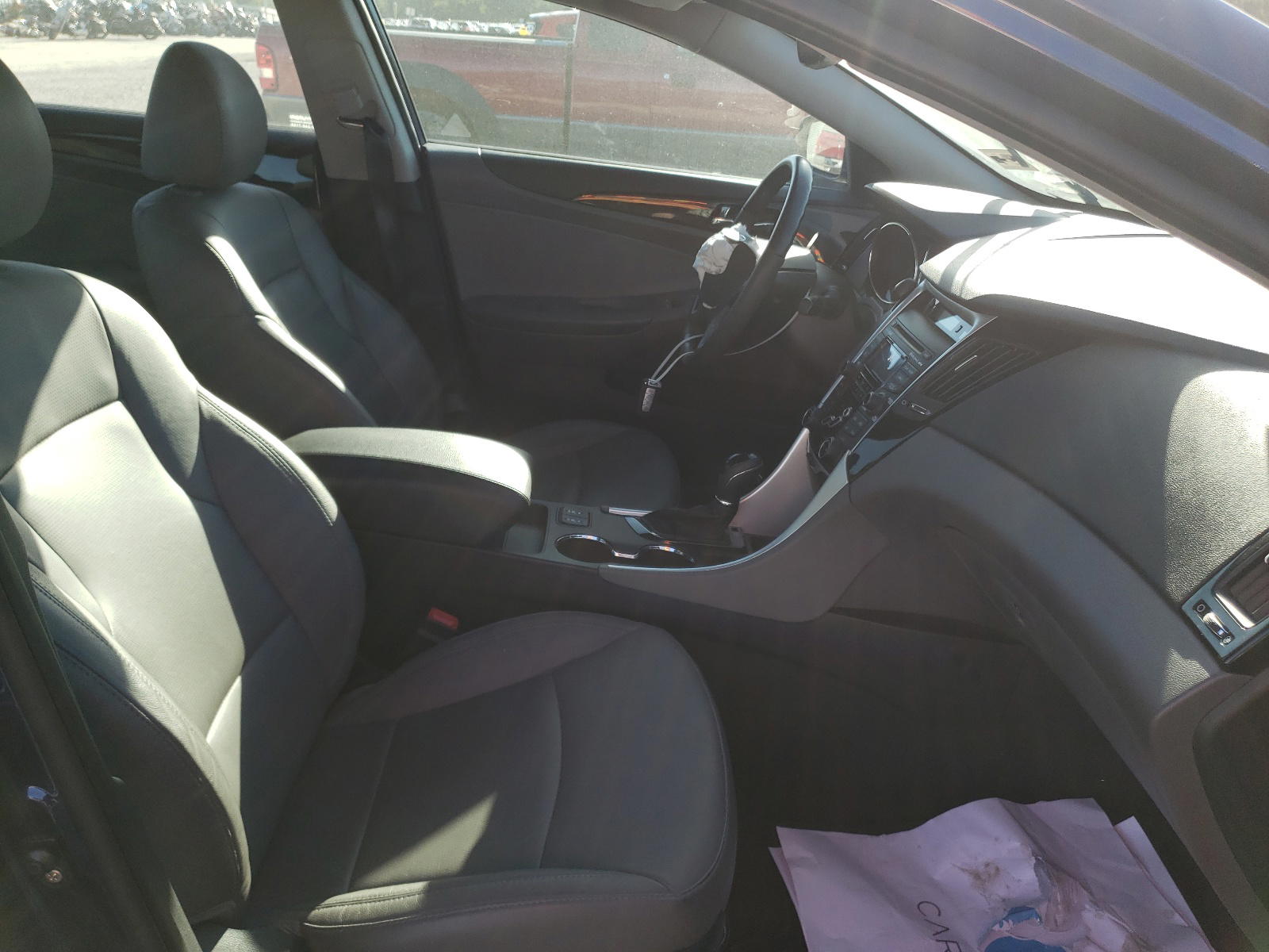 Photo 5 from auction – 2012 HYUNDAI SONATA SE with VIN 5NPEC4AC6CH314871