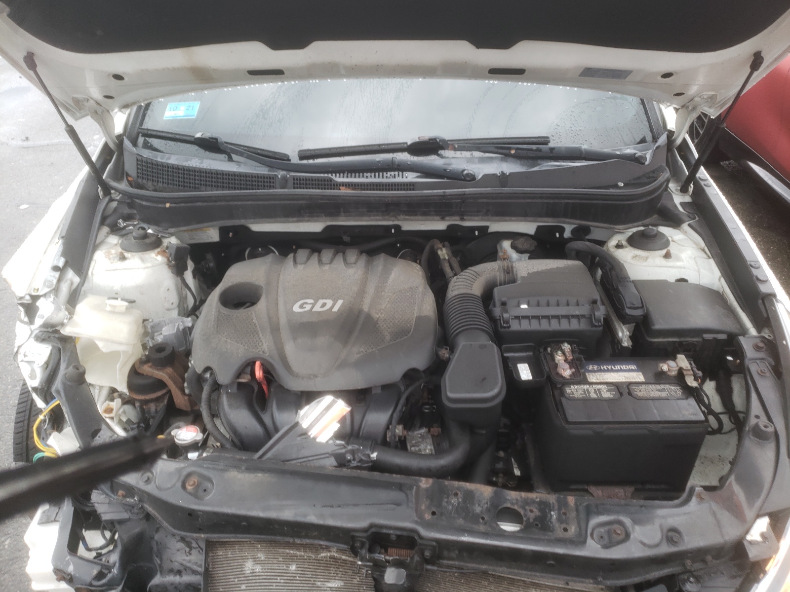 Photo 7 from auction – 2011 HYUNDAI SONATA SE with VIN 5NPEC4ACXBH035423