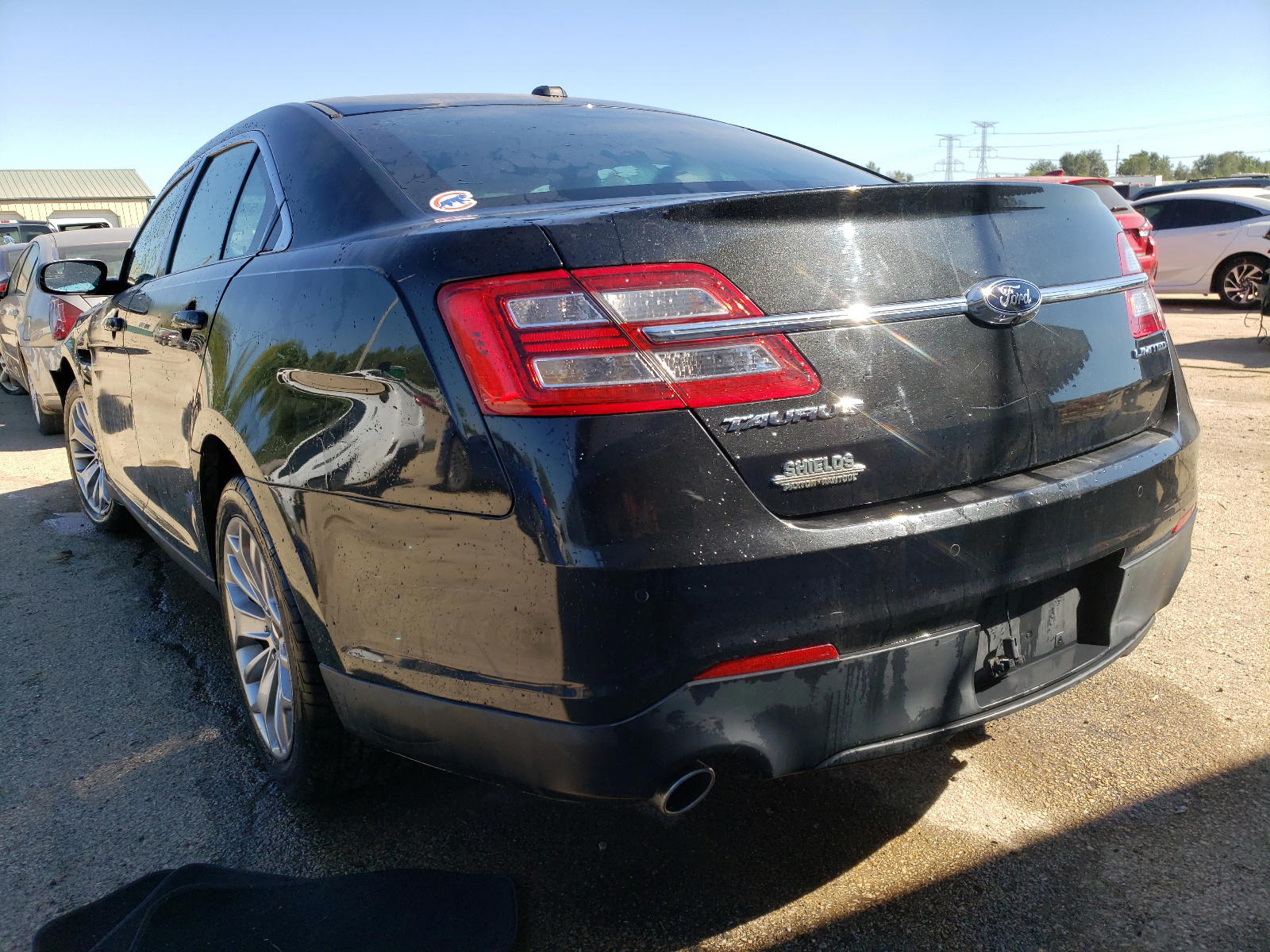 Photo 3 from auction – 2013 FORD TAURUS LIM with VIN 1FAHP2F85DG129457