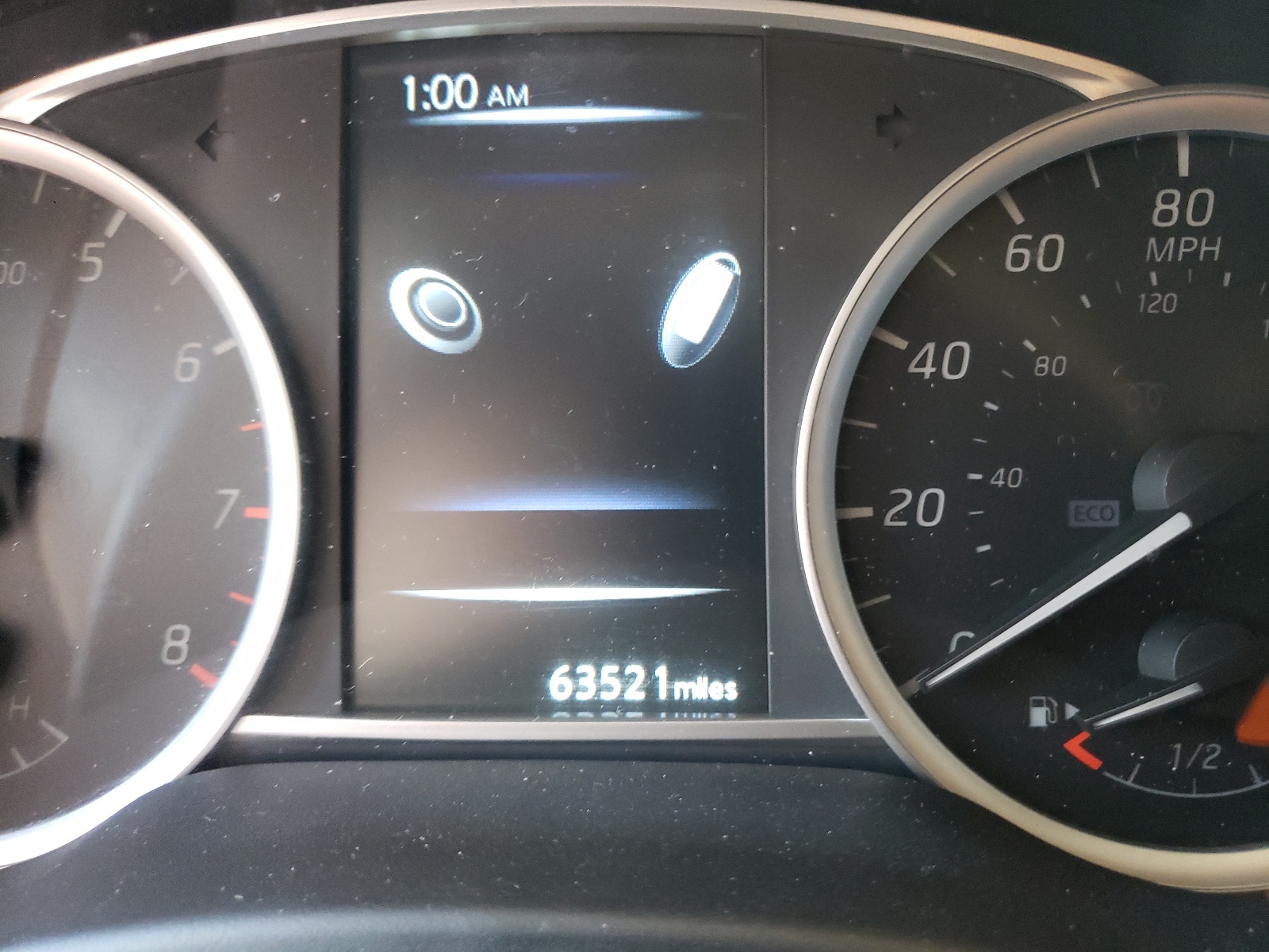 Photo 8 from auction – 2017 NISSAN SENTRA S with VIN 3N1AB7AP1HY374849
