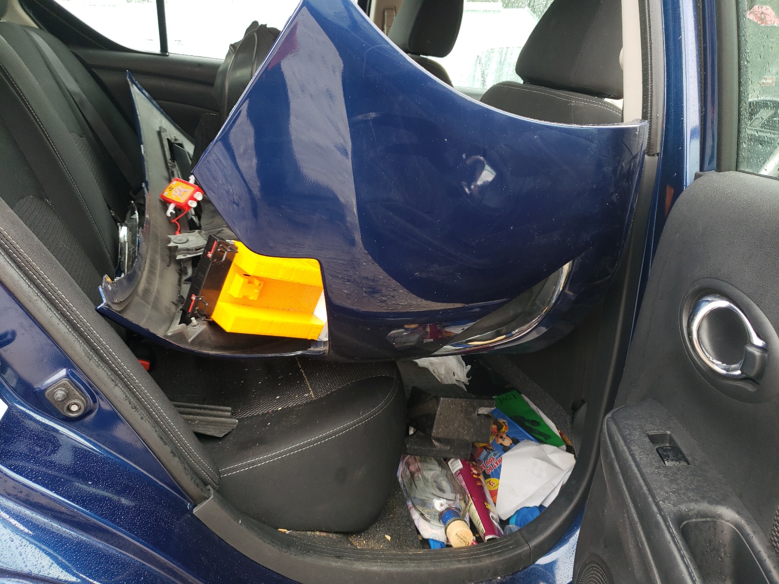 Photo 6 from auction – 2018 NISSAN VERSA with VIN 3N1CN7AP5JL881689