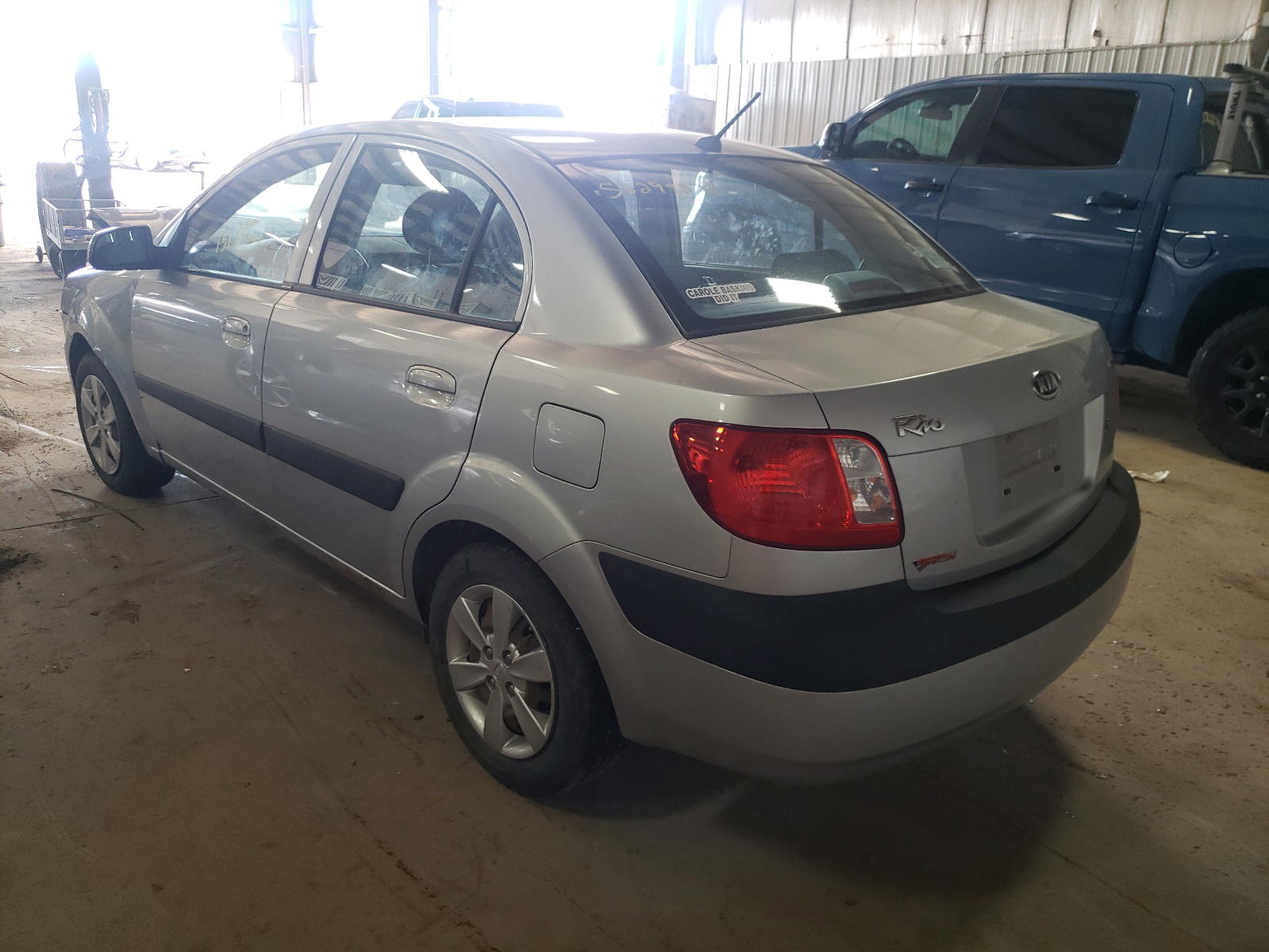 Photo 3 from auction – 2008 KIA RIO BASE with VIN KNADE123886347789