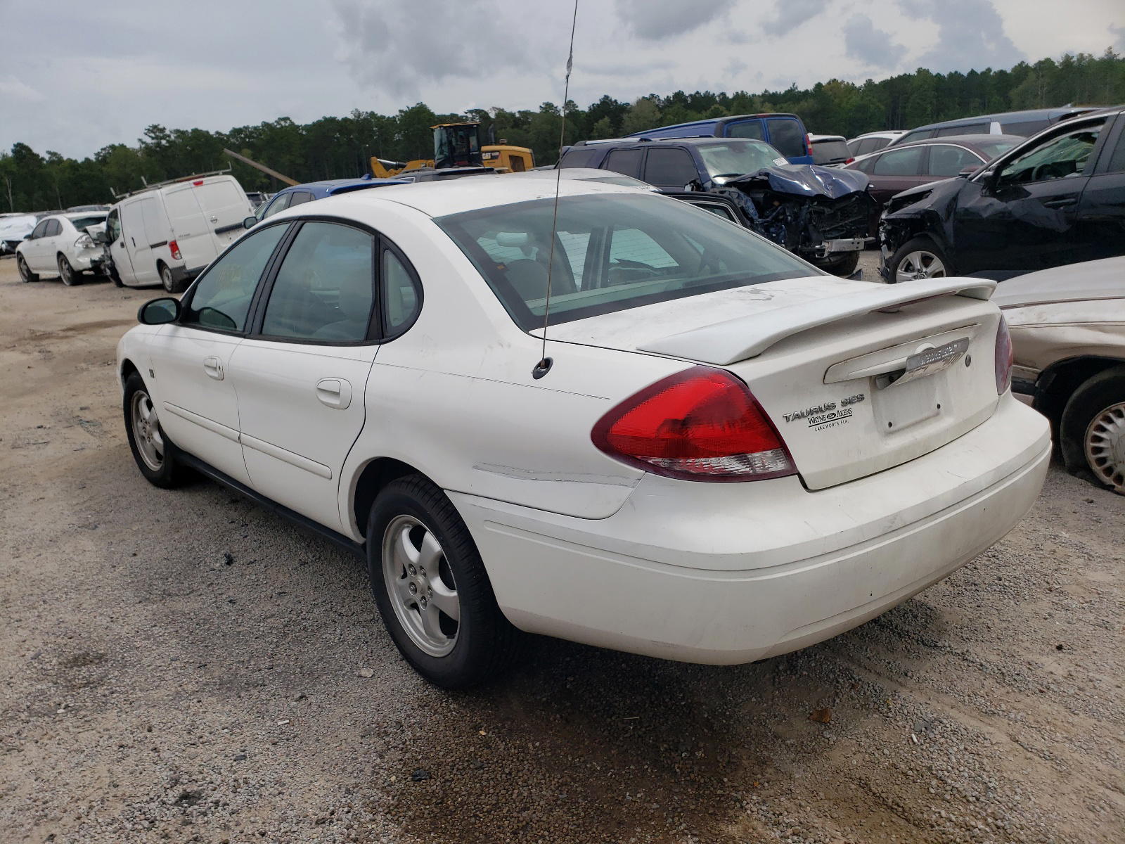 Photo 3 from auction – 2004 FORD TAURUS SES with VIN 1FAFP55S54G160522