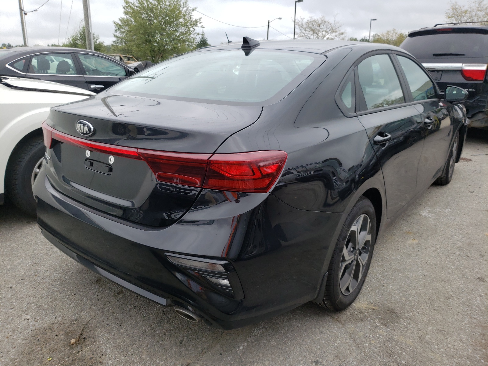 Photo 4 from auction – 2021 KIA FORTE FE with VIN 3KPF24AD7ME401328