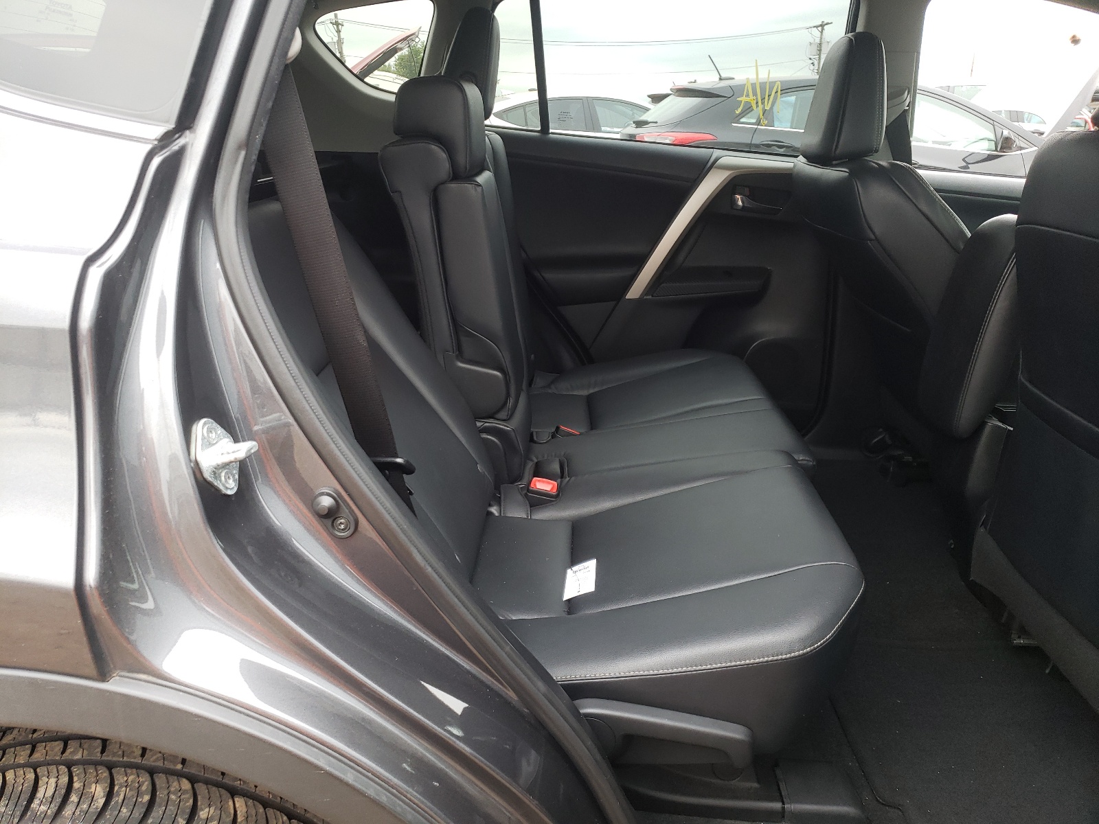 صورة رقم 6 من المزاد - 2014 TOYOTA RAV4 LIMIT مع VIN 2T3DFREV0EW176493