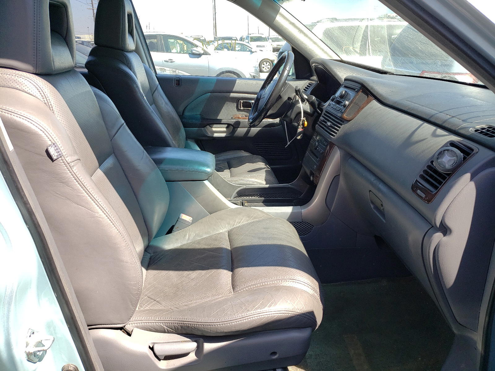 Photo 5 from auction – 2003 HONDA PILOT EXL with VIN 2HKYF18633H508597