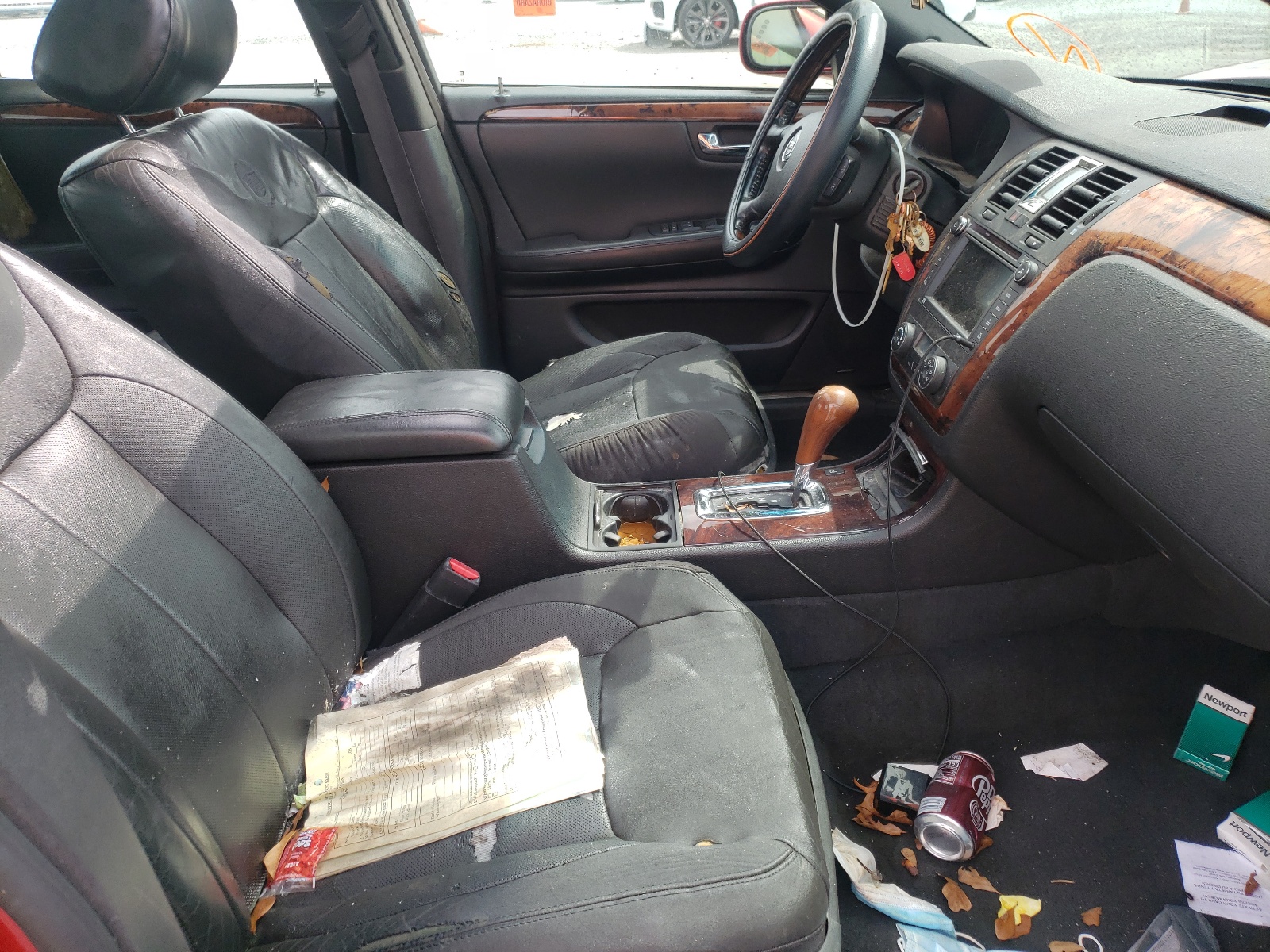 Photo 5 from auction – 2006 CADILLAC DTS with VIN 1G6KD579X6U100304
