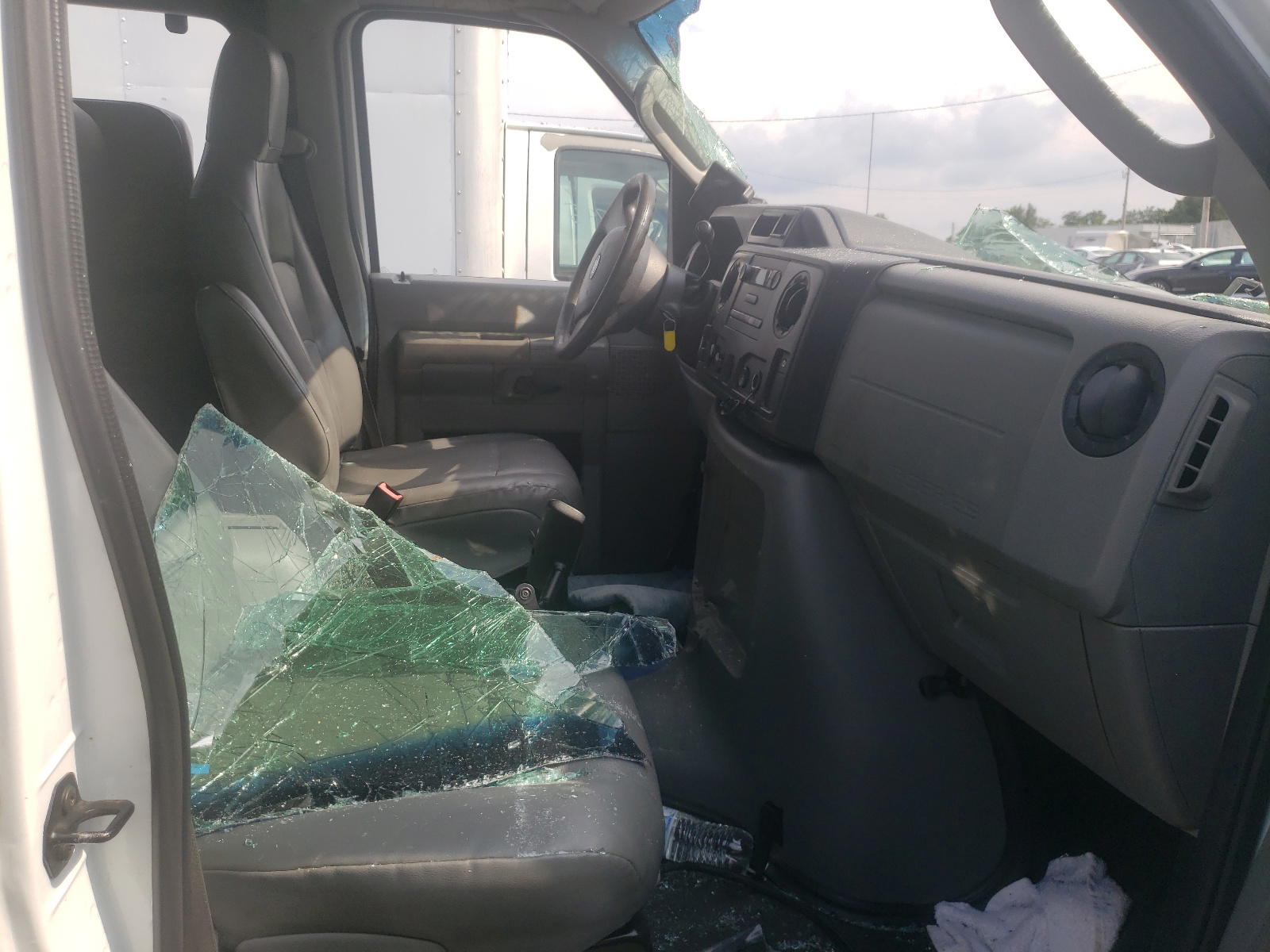 Photo 5 from auction – 2012 FORD ECONOLINE with VIN 1FTNE2EW1CDA26555