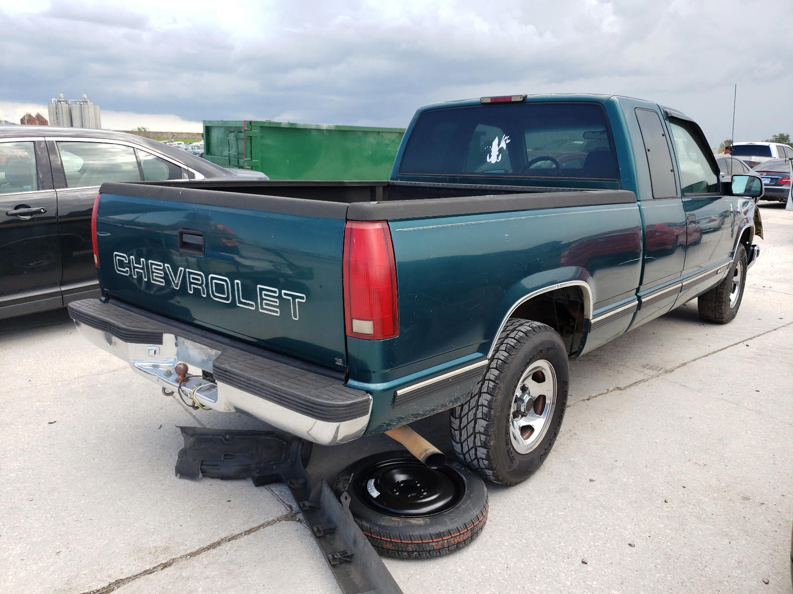 Photo 4 from auction – 1998 CHEVROLET GMT-400 C1 with VIN 1GCEC19R6WE186773