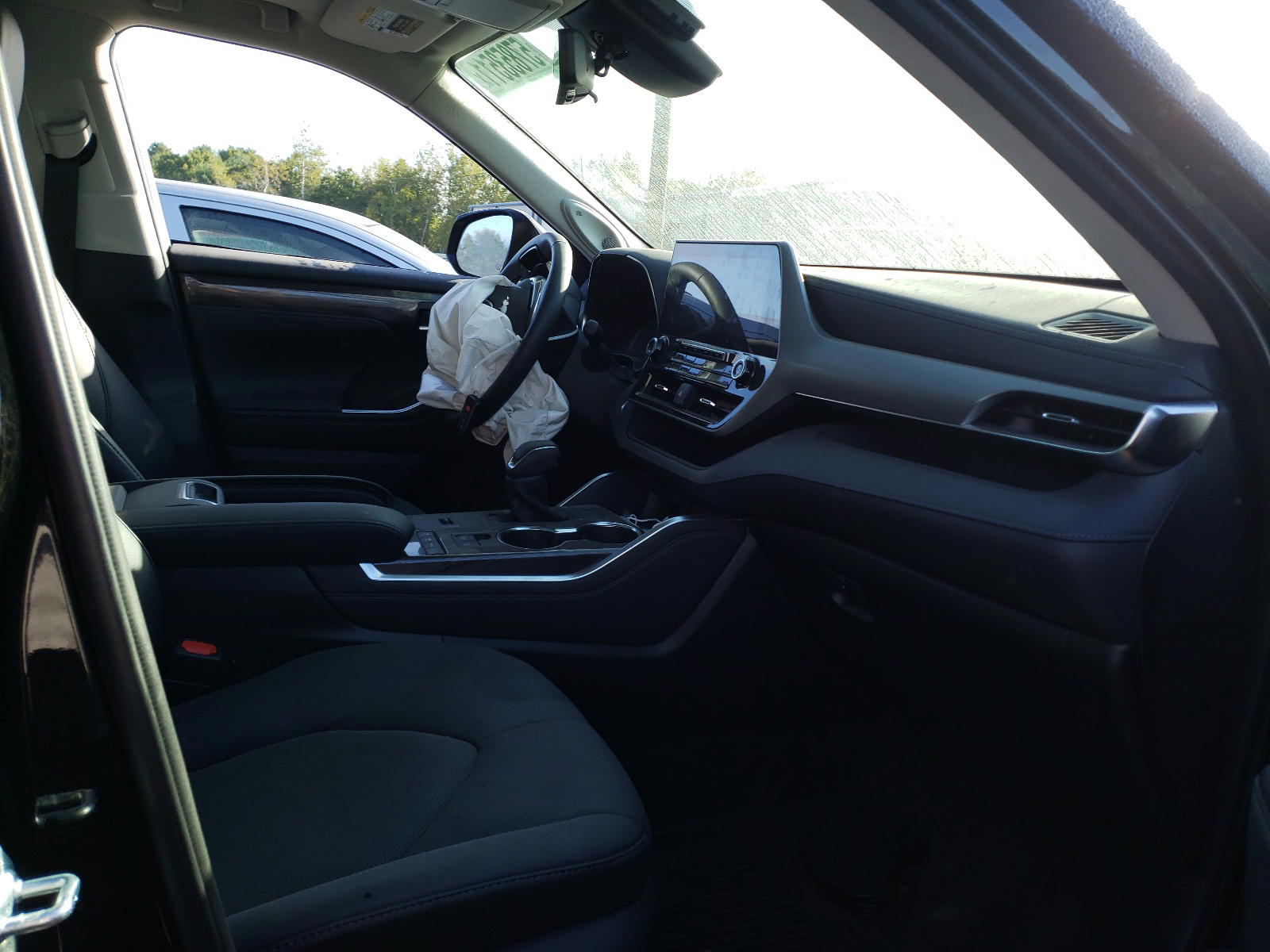 Photo 5 from auction – 2021 TOYOTA HIGHLANDER with VIN 5TDEBRCH1MS051225