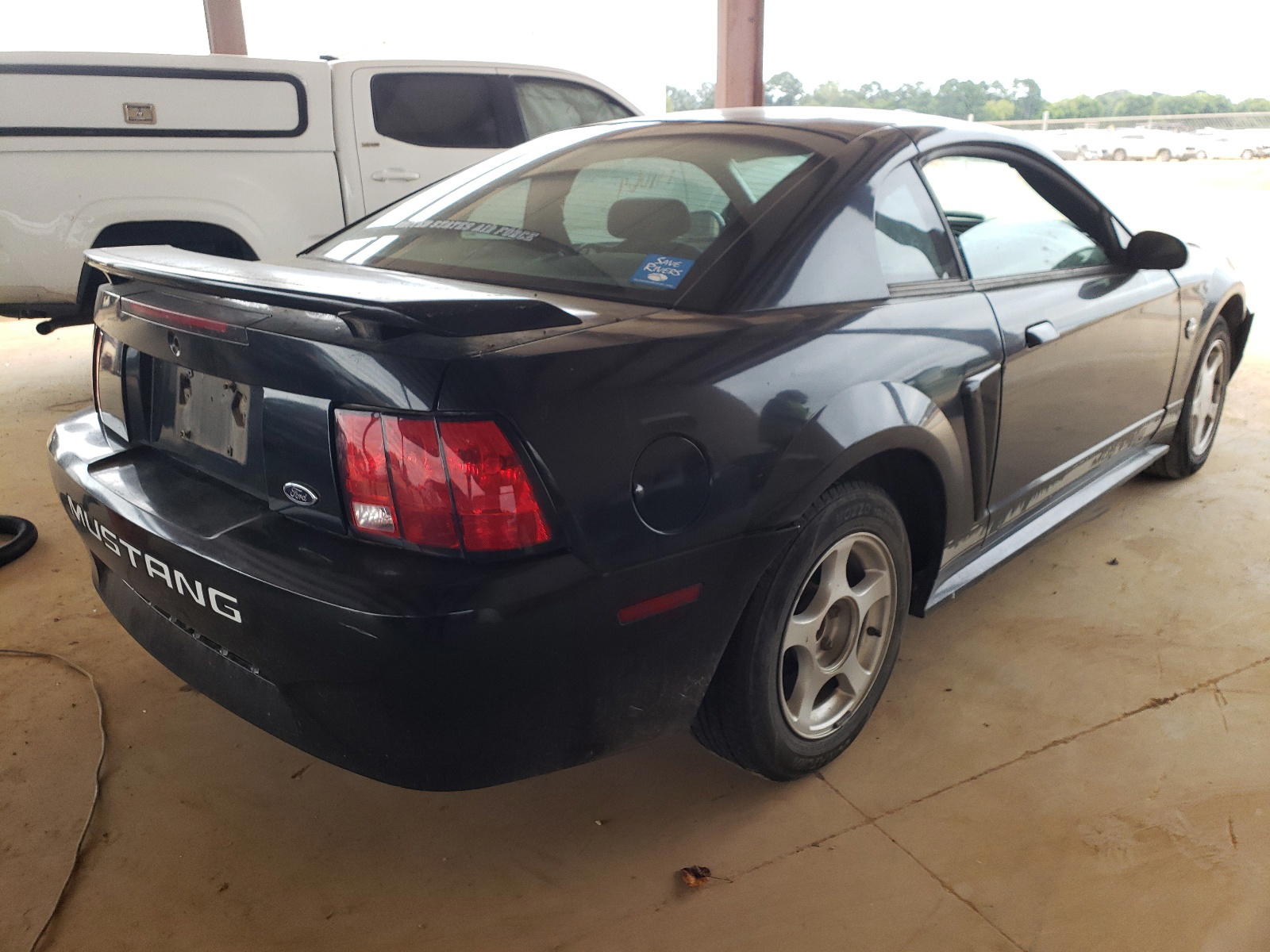 Photo 4 from auction – 2004 FORD MUSTANG with VIN 1FAFP40604F176914