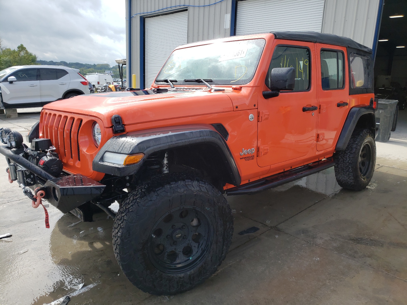 Photo 2 from auction – 2018 JEEP WRANGLER U with VIN 1C4HJXDG7JW274116