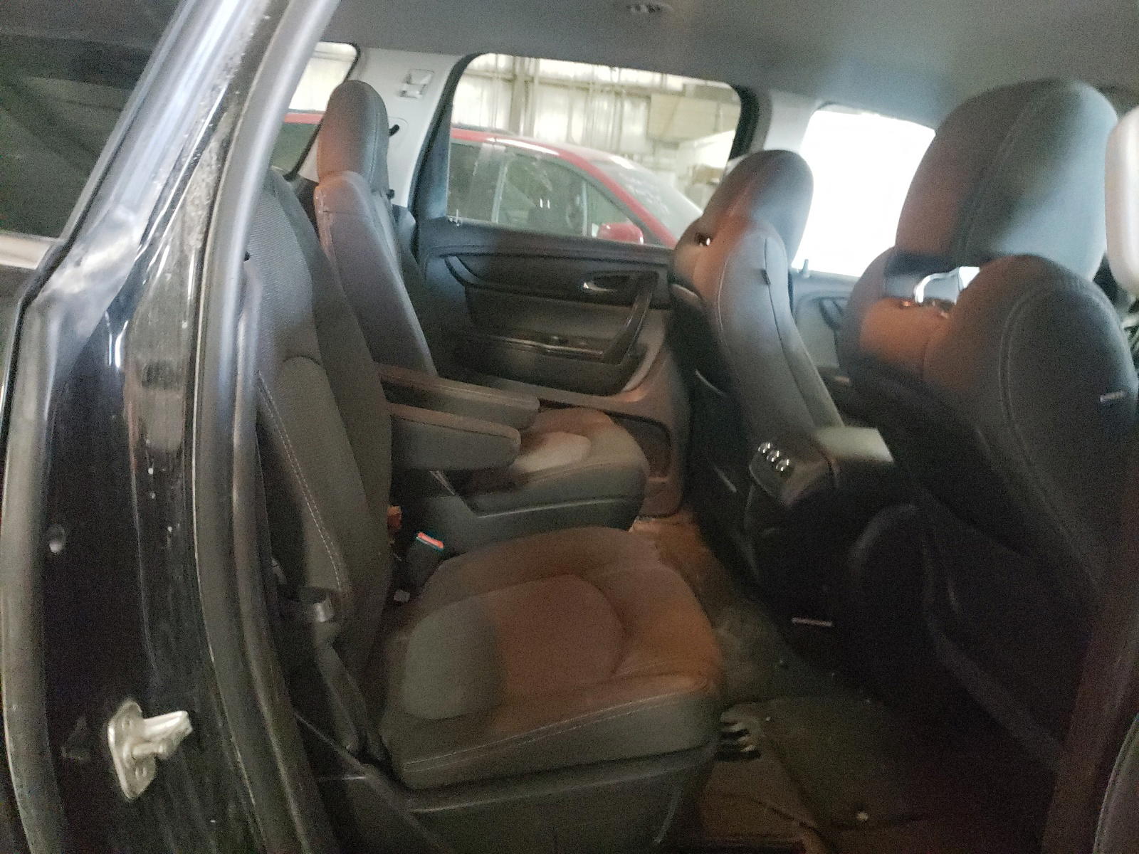 Photo 6 from auction – 2014 CHEVROLET TRAVERSE L with VIN 1GNKRGKD2EJ197253
