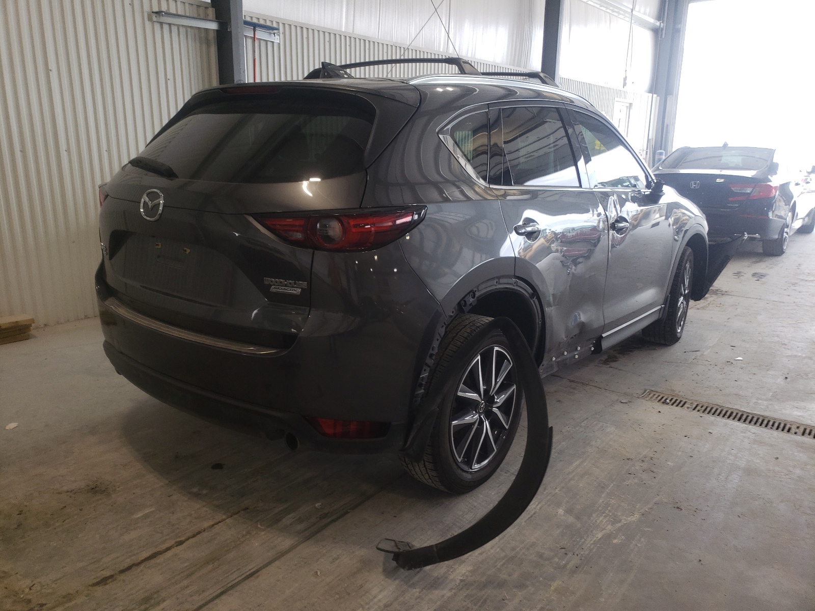 Photo 4 from auction – 2018 MAZDA CX-5 GRAND with VIN JM3KFBDM0J0401301