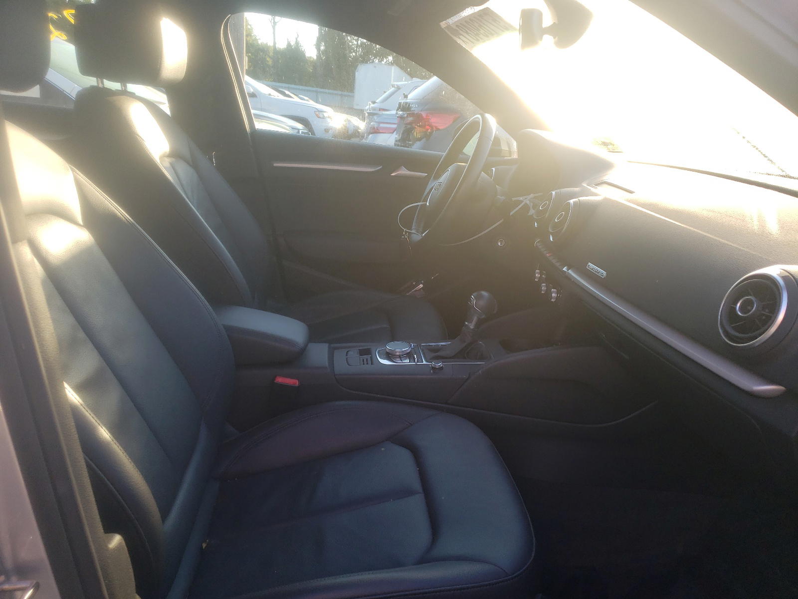 Photo 5 from auction – 2015 AUDI A3 with VIN WAUBFGFF5F1119786