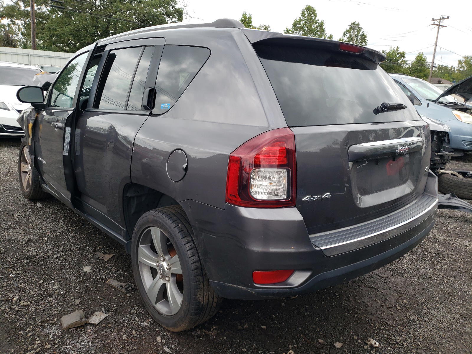 Photo 3 from auction – 2016 JEEP COMPASS LA with VIN 1C4NJDEB4GD814188