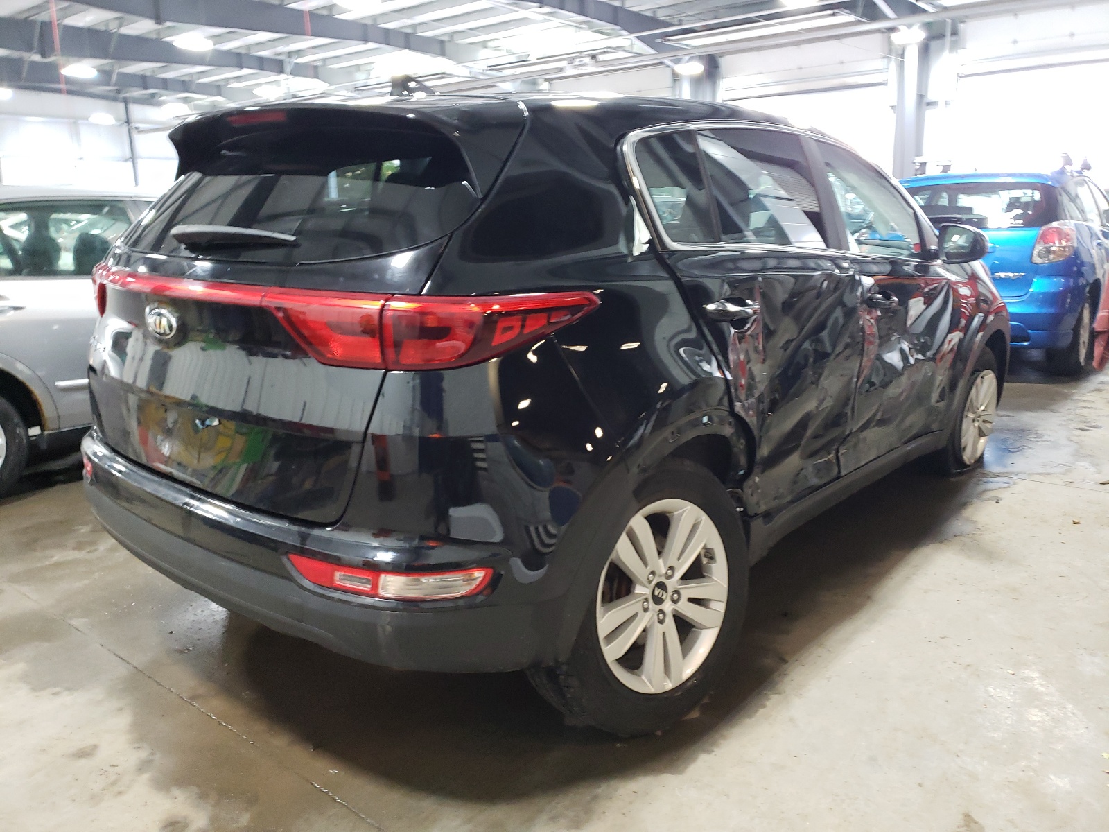 Photo 4 from auction – 2017 KIA SPORTAGE L with VIN KNDPMCAC8H7284221