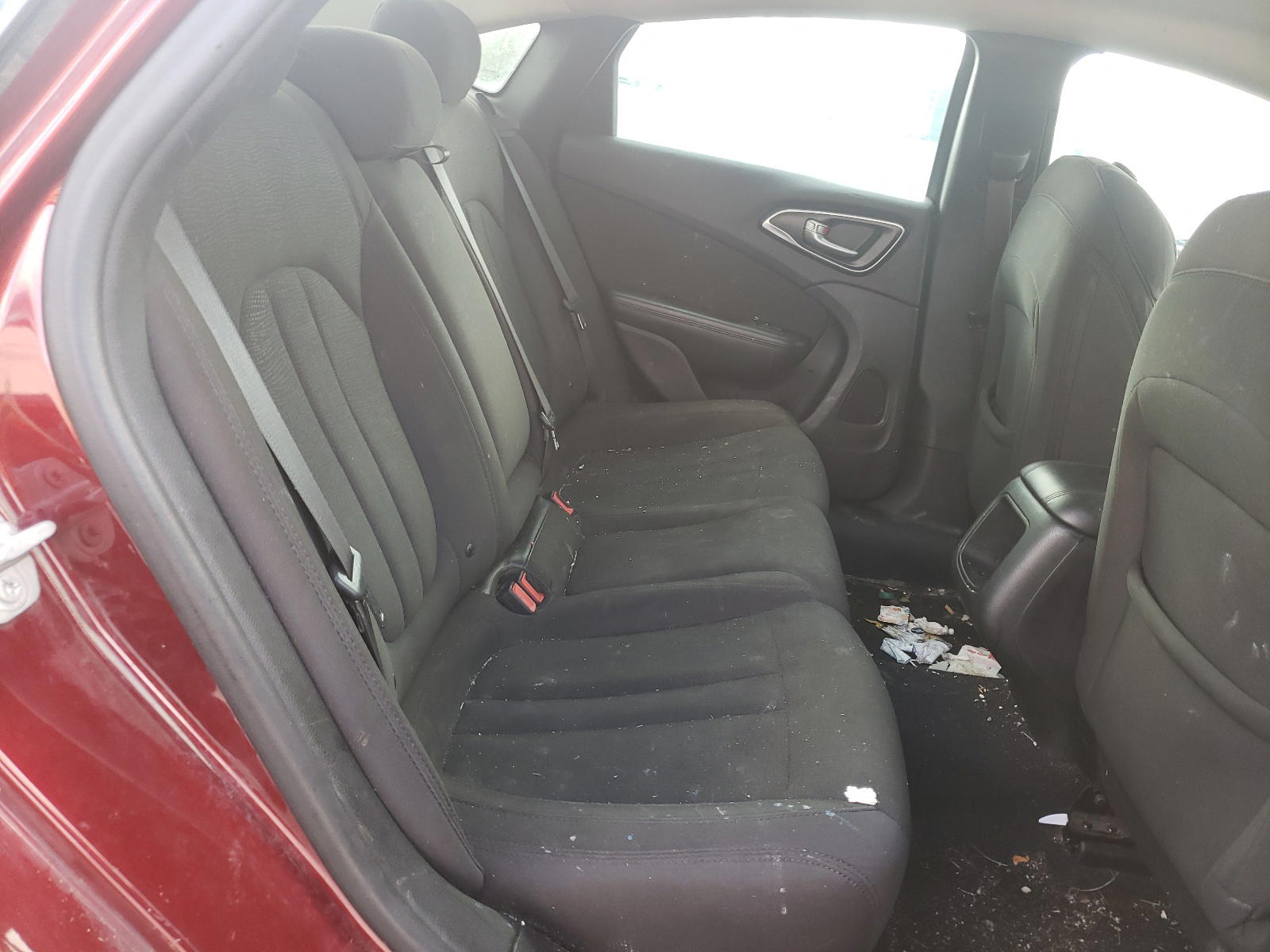 Photo 6 from auction – 2015 CHRYSLER 200 LIMITE with VIN 1C3CCCAB2FN708160