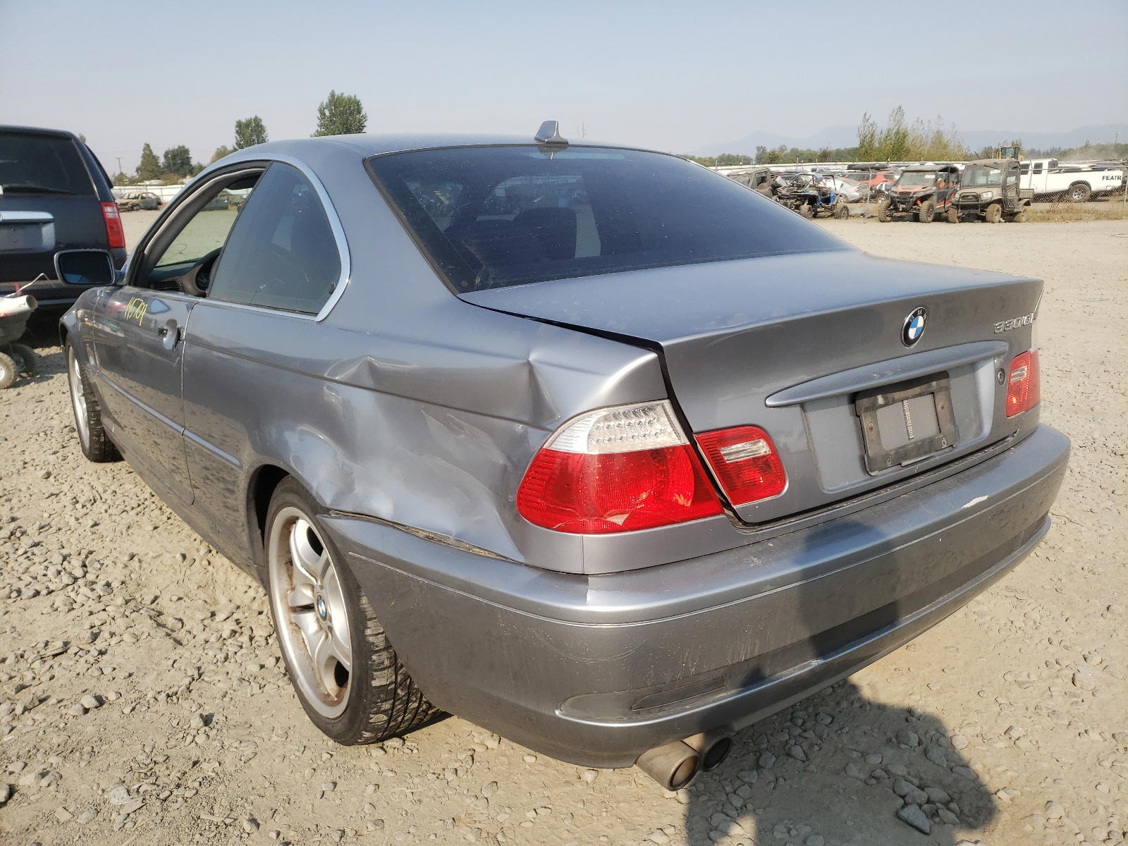 Photo 3 from auction – 2004 BMW 330 CI with VIN WBABD53474PL13274