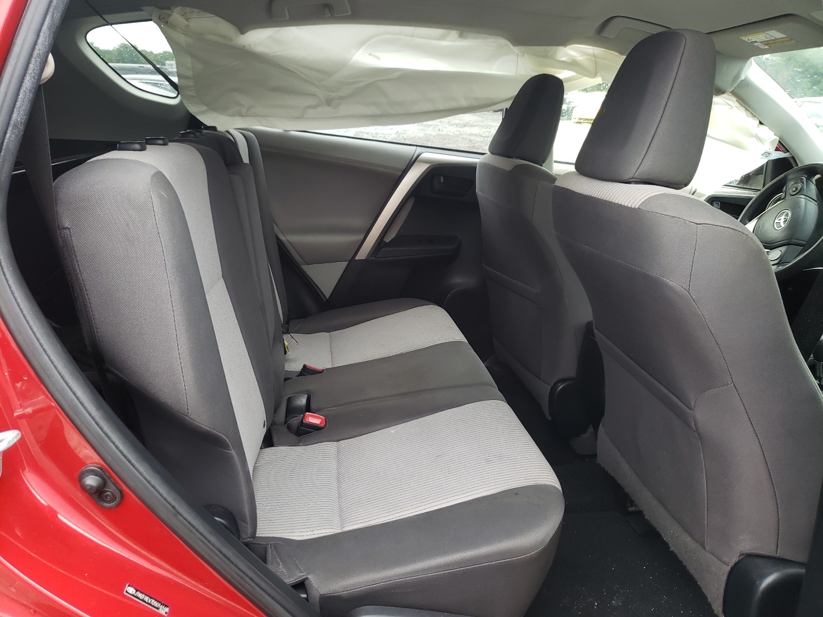 Photo 6 from auction – 2013 TOYOTA RAV4 LE with VIN JTMZFREV7D5016168