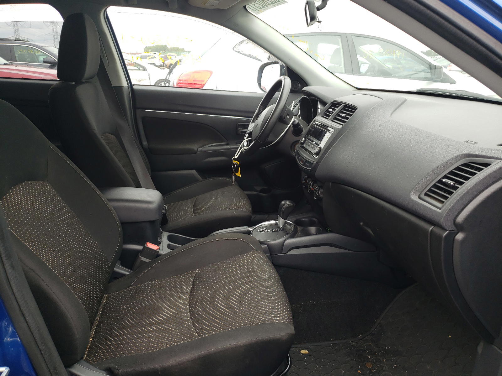 Photo 5 from auction – 2016 MITSUBISHI OUTLANDER with VIN JA4AP3AW7GZ044730