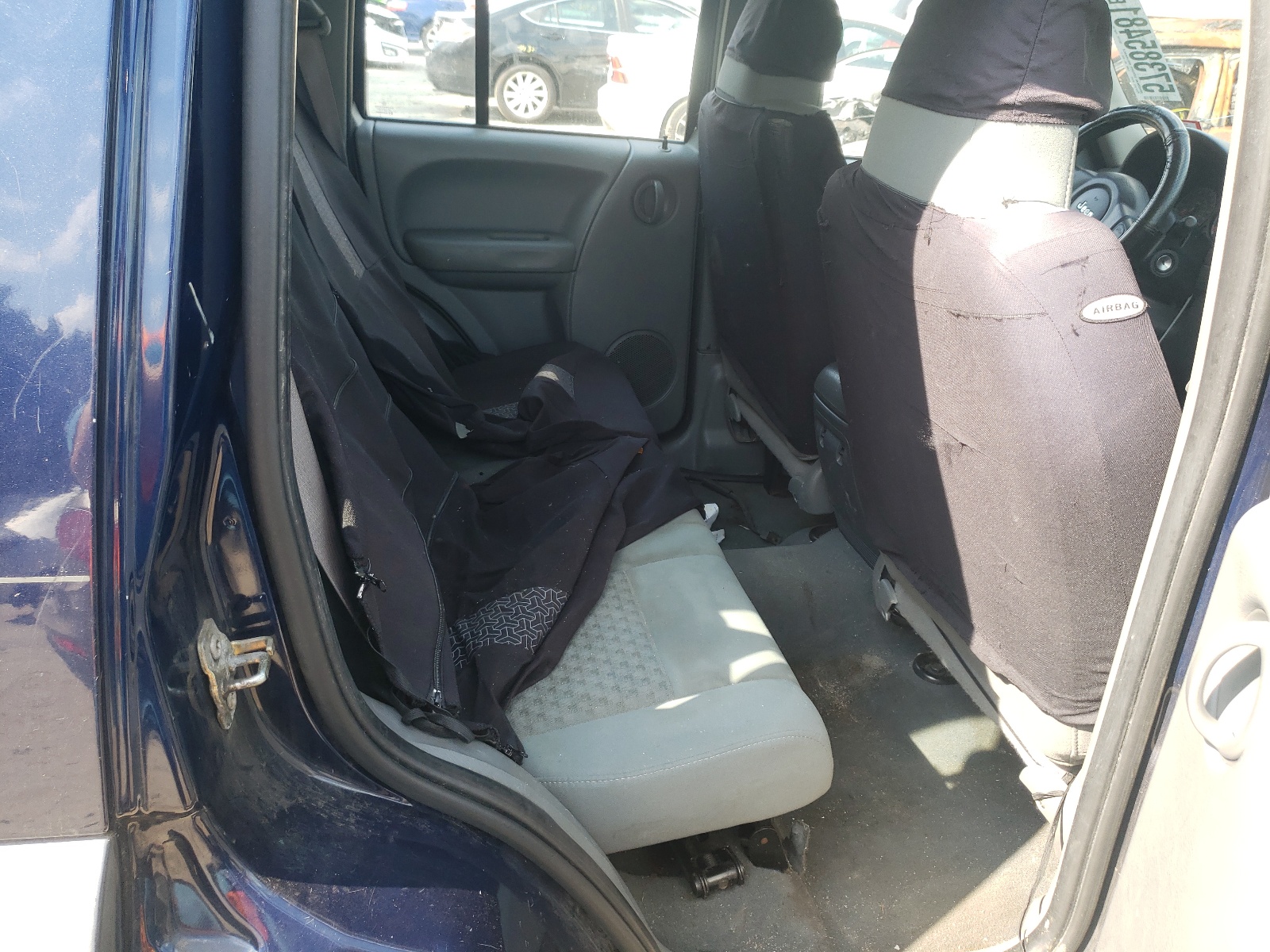 Photo 6 from auction – 2007 JEEP LIBERTY SP with VIN 1J4GL48K57W513300