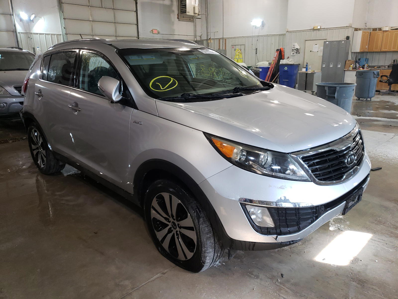 KIA SPORTAGE E 2011 with VIN KNDPCCA2XB7066587 - Photo from auction