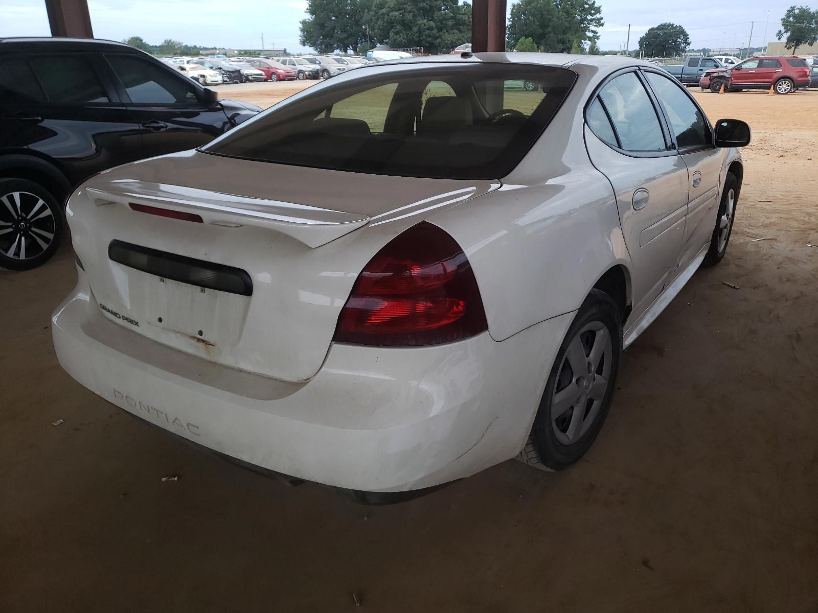 Photo 4 from auction – 2007 PONTIAC GRAND PRIX with VIN 2G2WP552X71222304