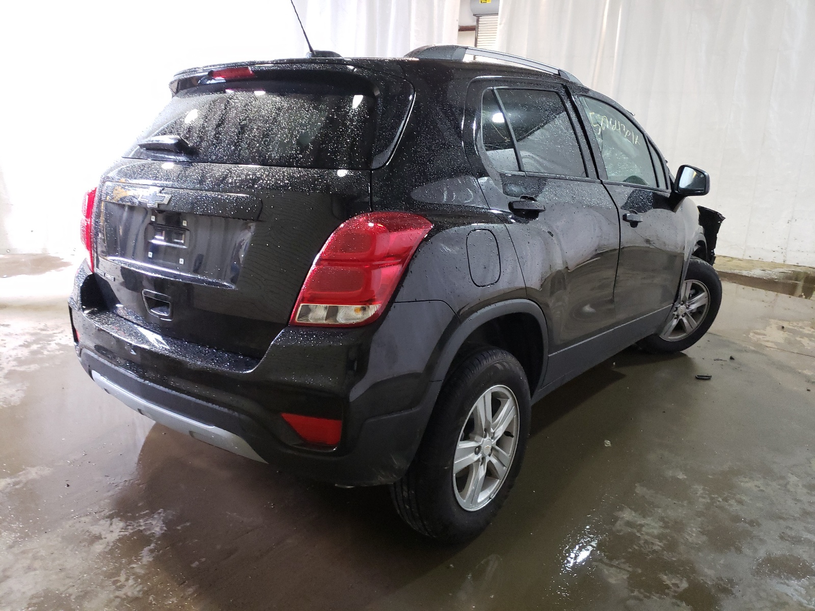 Photo 4 from auction – 2021 CHEVROLET TRAX 1LT with VIN KL7CJPSM8MB361924