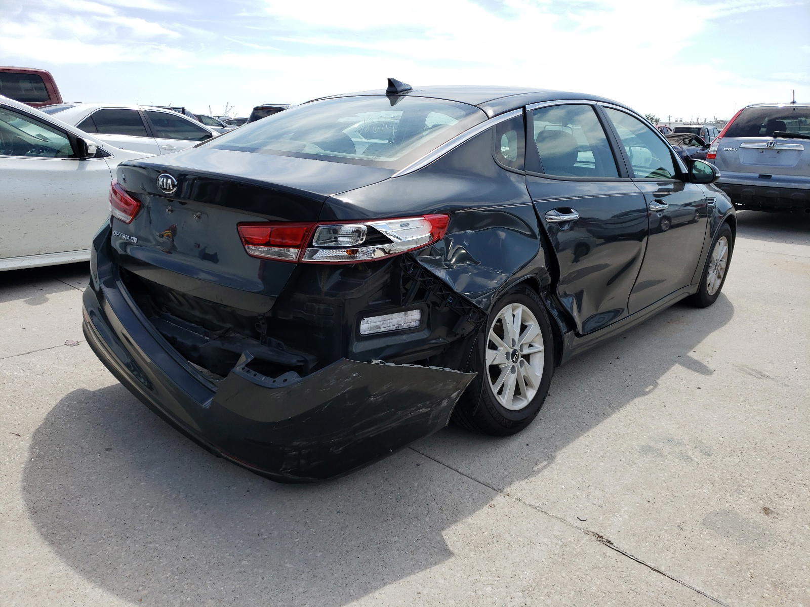 Photo 4 from auction – 2016 KIA OPTIMA LX with VIN KNAGT4L35G5076133