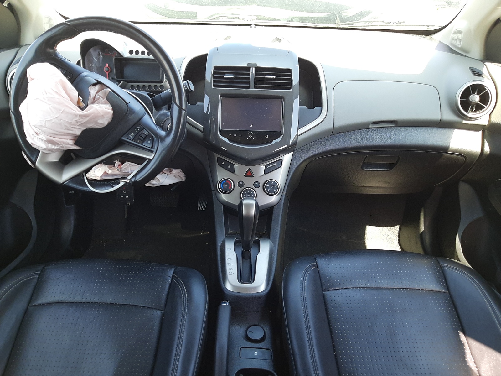 Photo 9 from auction – 2016 CHEVROLET SONIC LTZ with VIN 1G1JE6SB6G4161570
