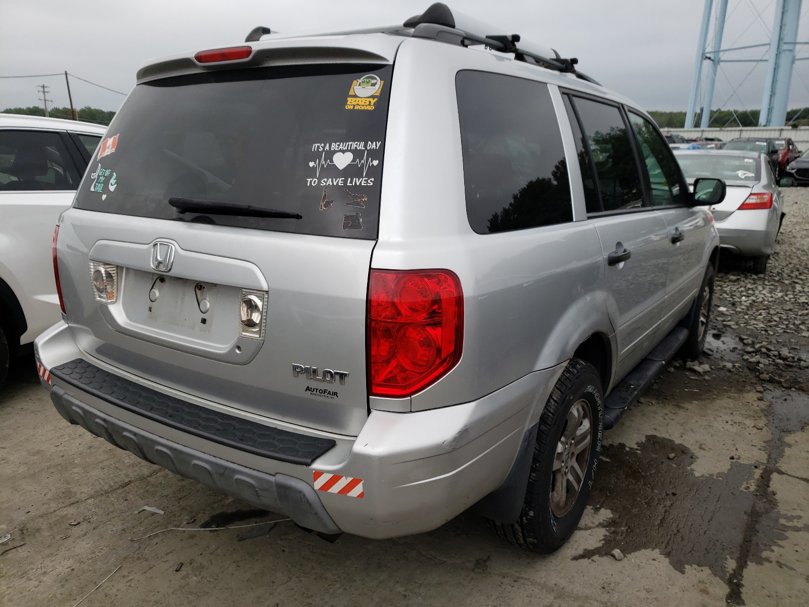 Photo 4 from auction – 2005 HONDA PILOT EX with VIN 2HKYF18425H506308