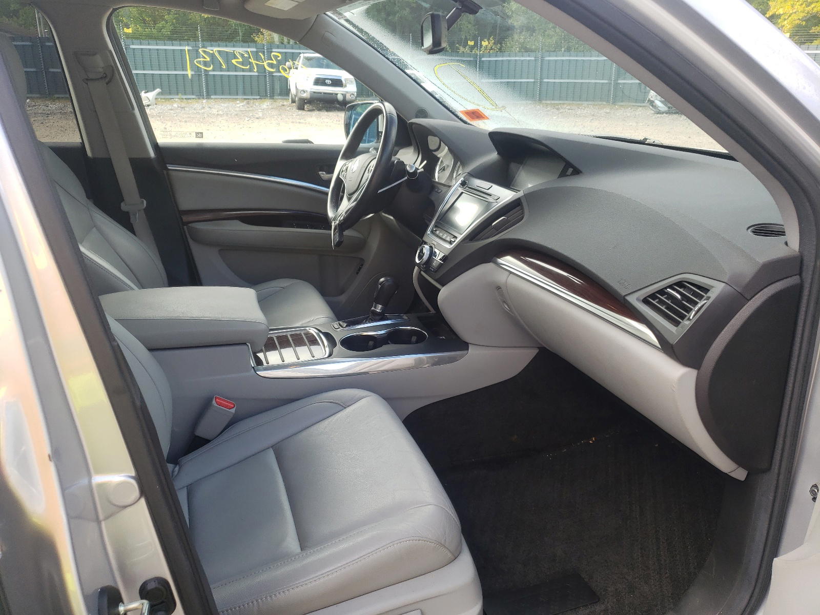 Photo 5 from auction – 2014 ACURA MDX with VIN 5FRYD4H2XEB026925