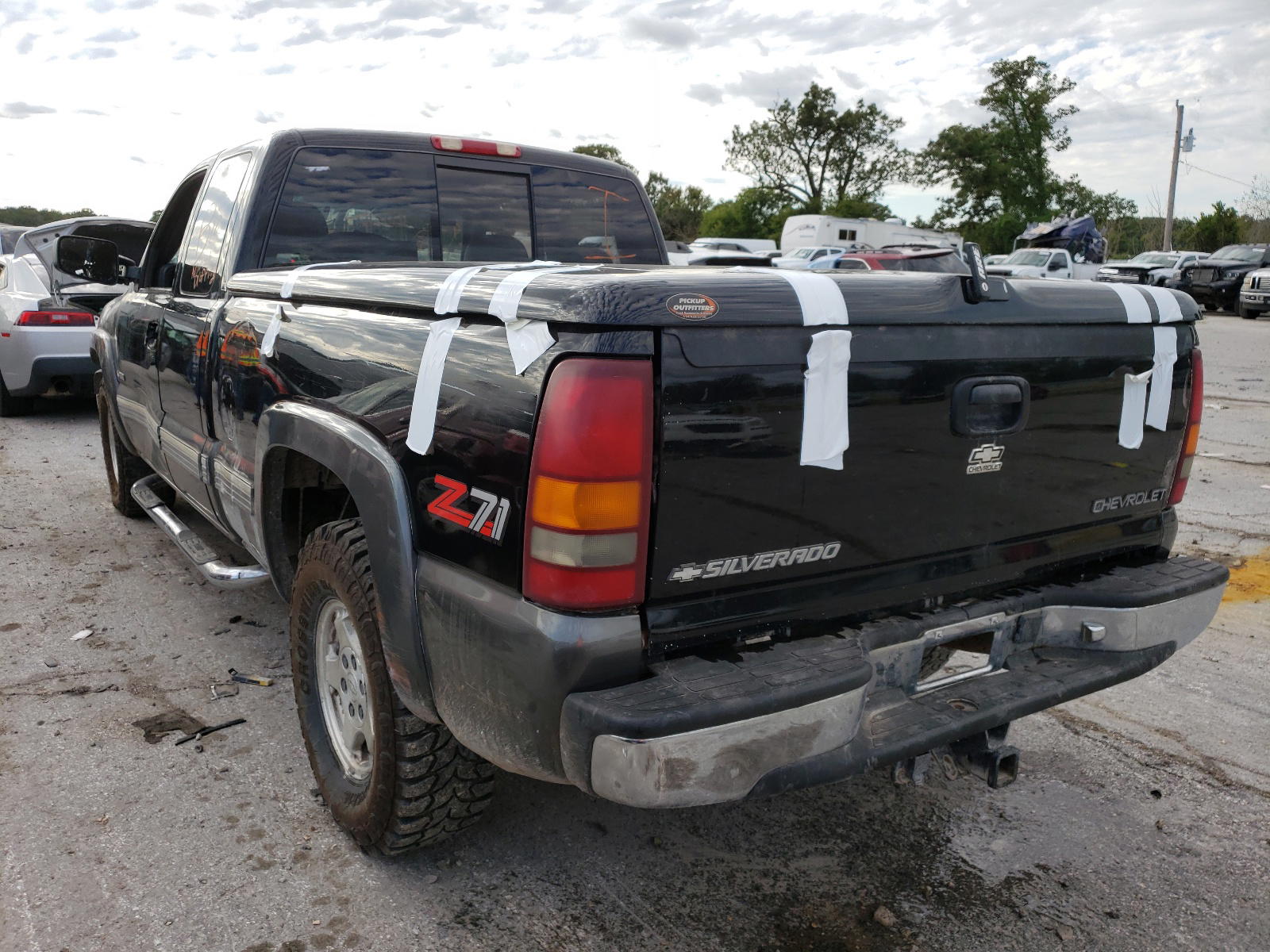 Photo 3 from auction – 2000 CHEVROLET SILVERADO with VIN 2GCEK19T3Y1272710